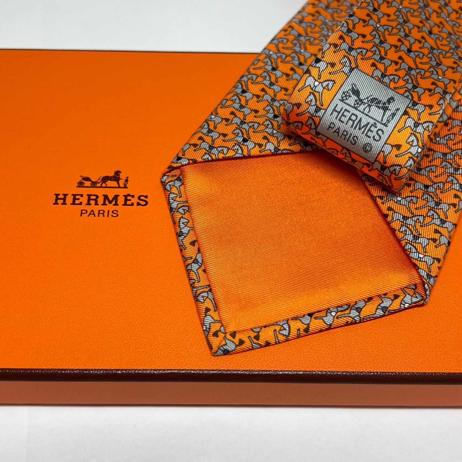 T546 【未使用品】HERMES エルメス ネクタイ オレンジ シルク100