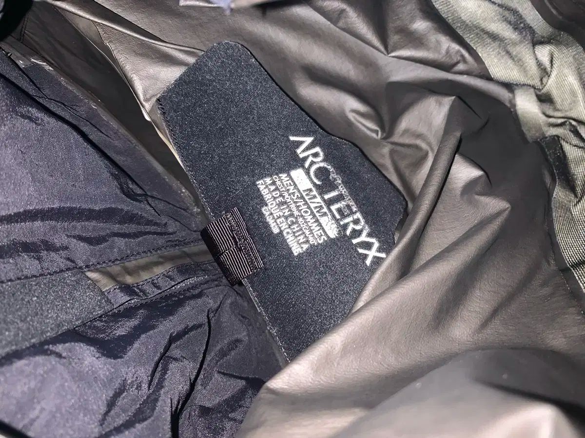 販売 ARC TERYX アークテリクス スコーミッシュ M