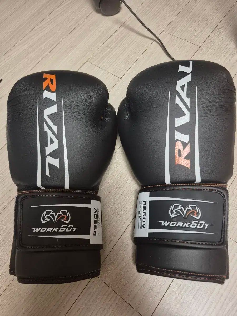 ウィニング ( Winning ) グローブ 8 オンス オフィシャル WINNING