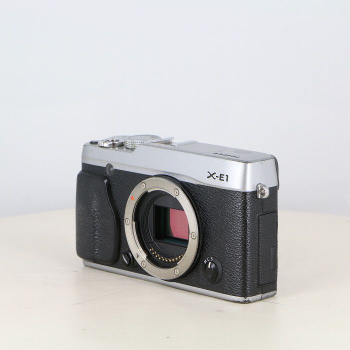 中古】(フジフイルム) FUJIFILM X-E1 ボディ シルバー 中古