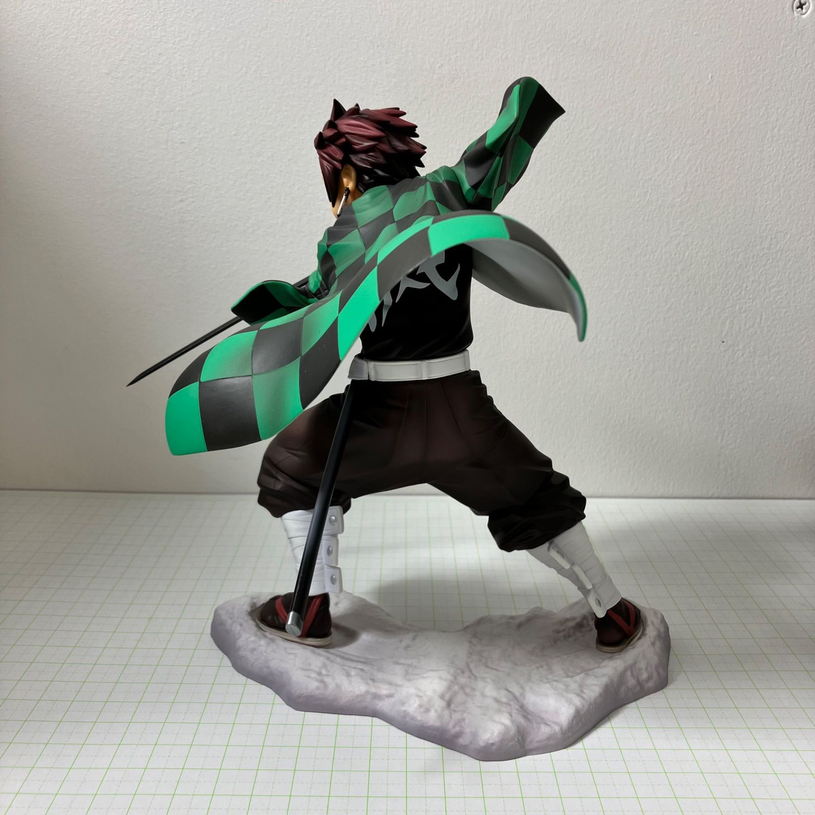 コトブキヤ ARTFX J 鬼滅の刃 竈門炭治郎 1/8 スケール フィギュア Amazon.co.jp: ARTFX J 鬼滅の刃 竈門炭治郎 1/8スケール PVC製