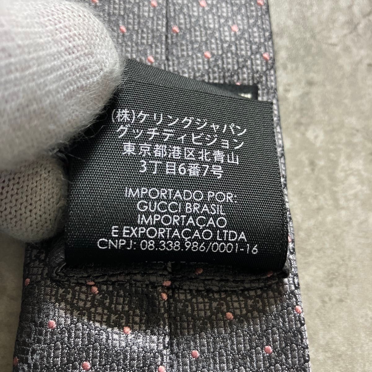 極美品 GUCCI グッチ ネクタイ GG柄 ドット シルバー グレー