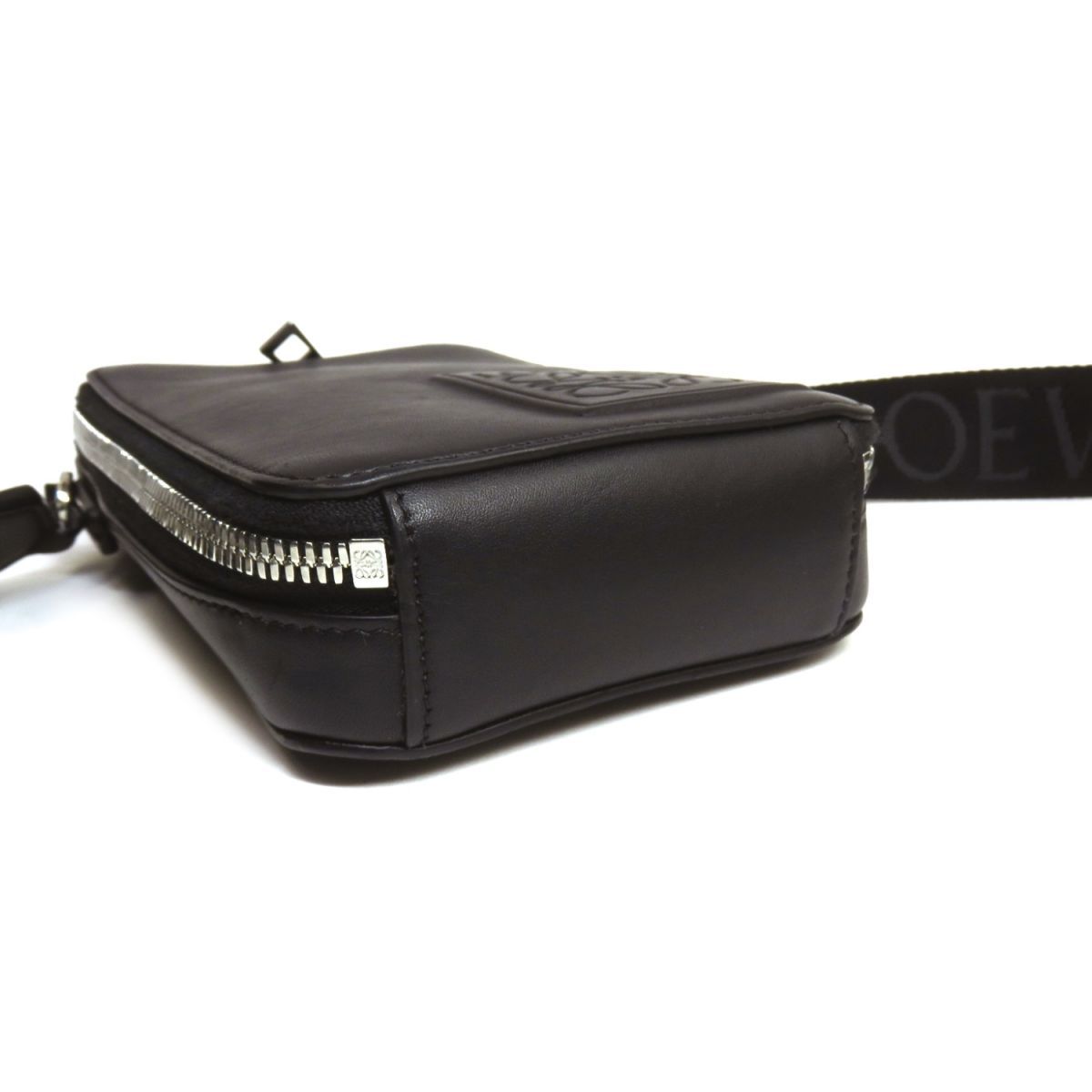 LOEWE ロエベ バーティカルクロスボディポケット C565559X01