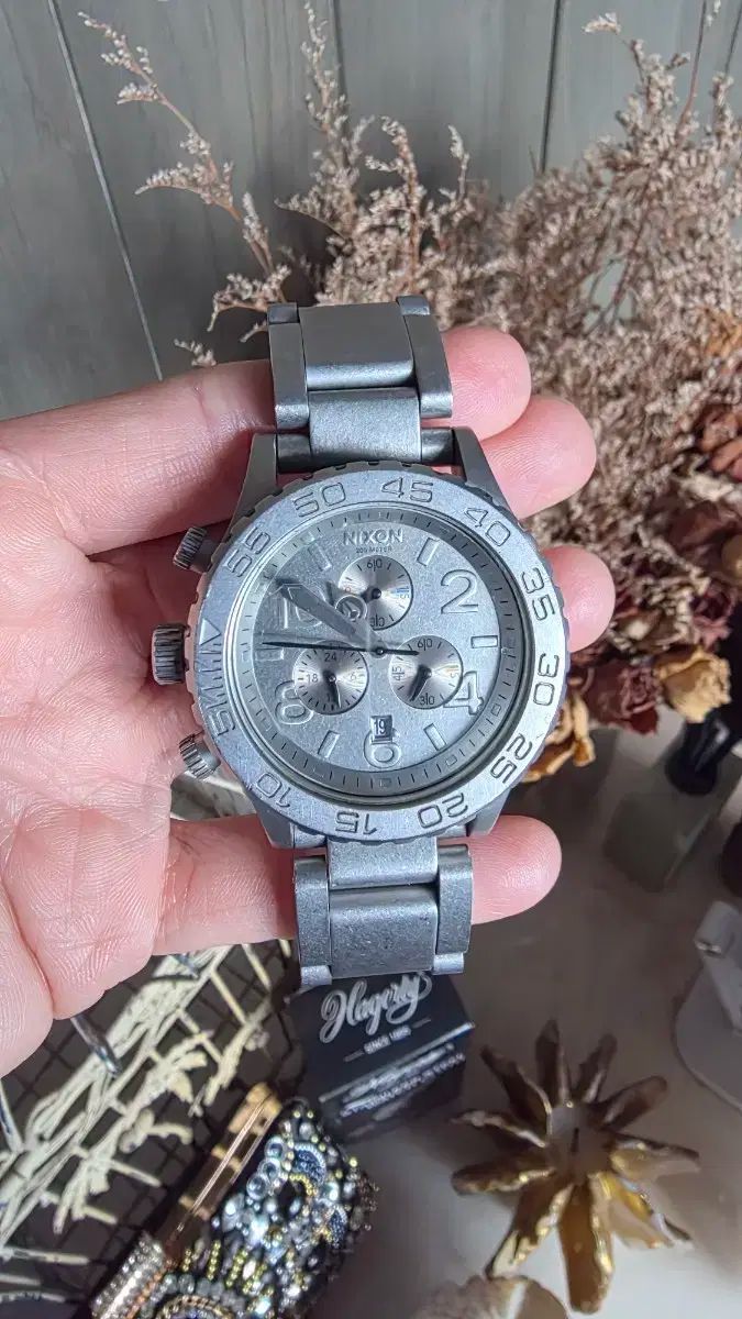 ヴィンテージ NIXON メタル時計 クロノグラフ ダイバー時計