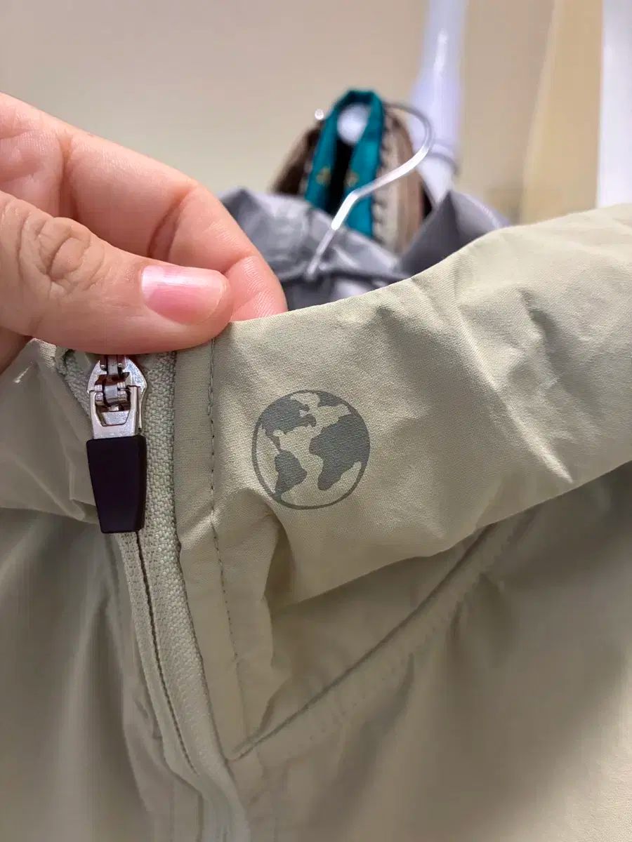 earthjigu レーン ウィンドブレーカー ＋ スカートダム CAMPINGPARCCENTRAL_COM