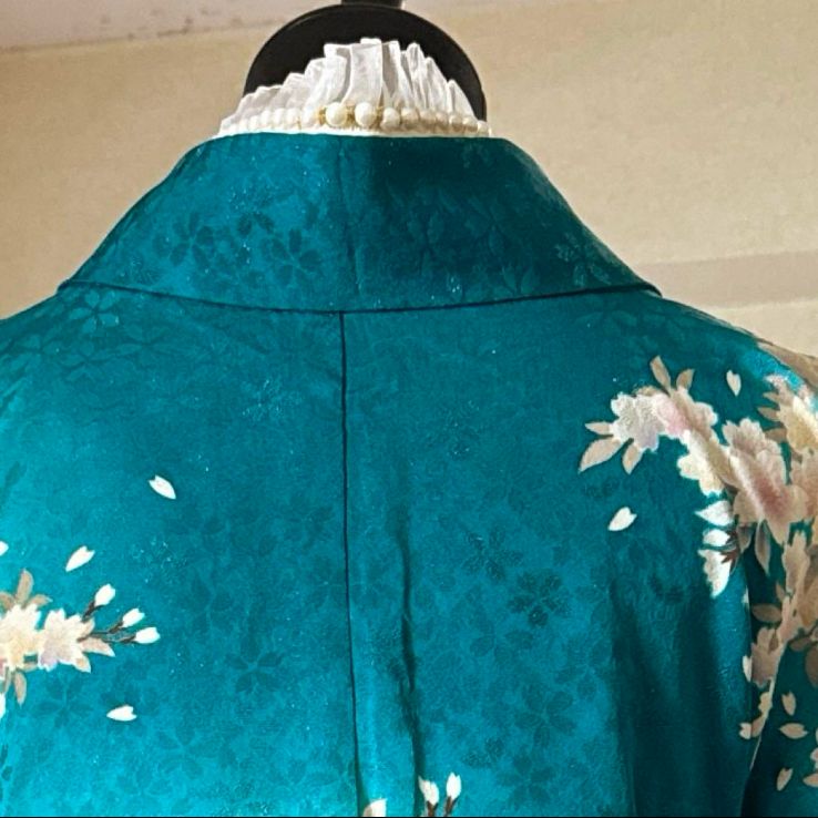 振袖フルセット(7点)・辻が花・金通し地・金駒刺繍・金彩・絞り・枝垂れ桜 振袖フルセット(7点)・辻が花・金通し地・金駒刺繍・金彩・絞り