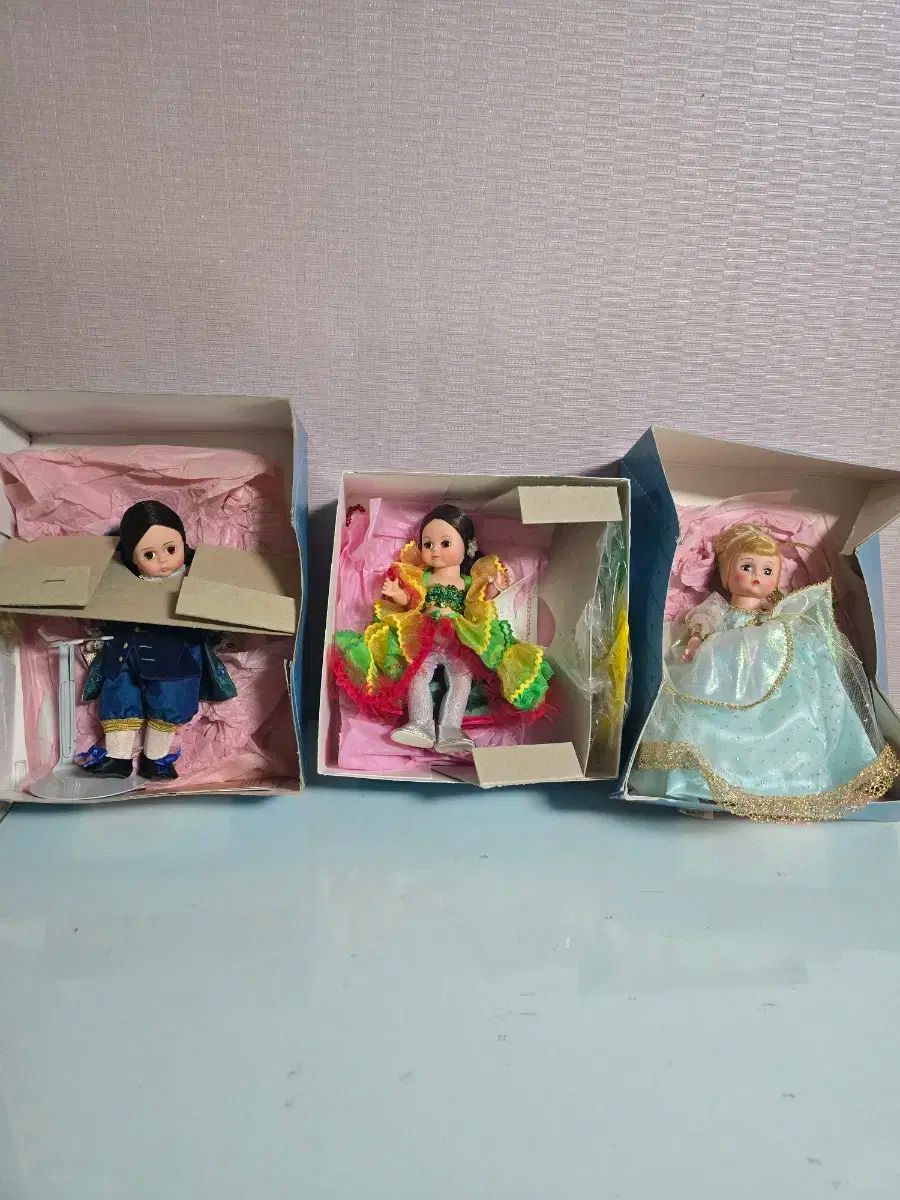 マダムアレクサンダー 2003年 未開封品 11点 Madame Alexander 】マダムアレクサンダードール 赤ずきんちゃん