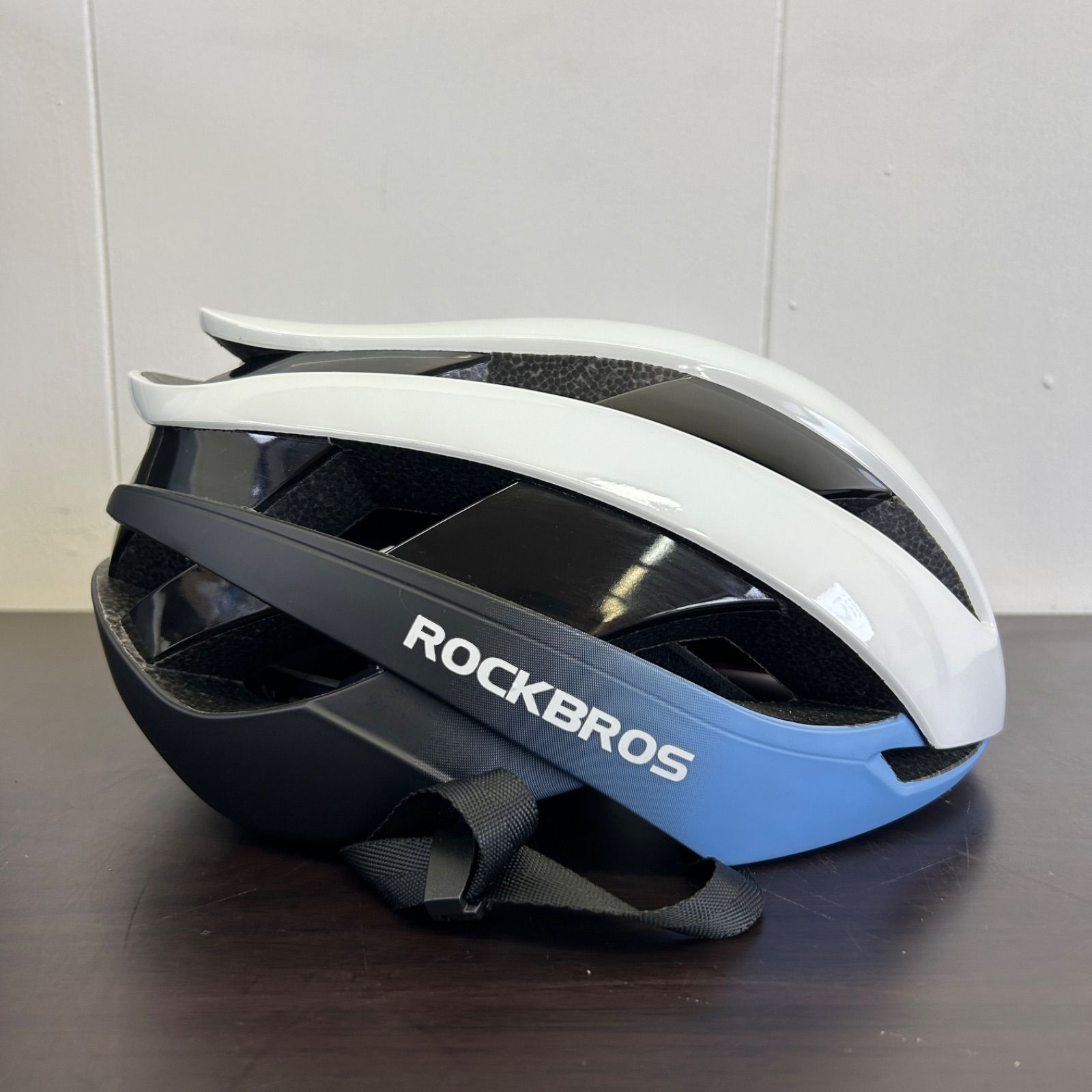 ほぼ未使用】ROCKBROS ロックブロス 自転車 ヘルメット ツートン