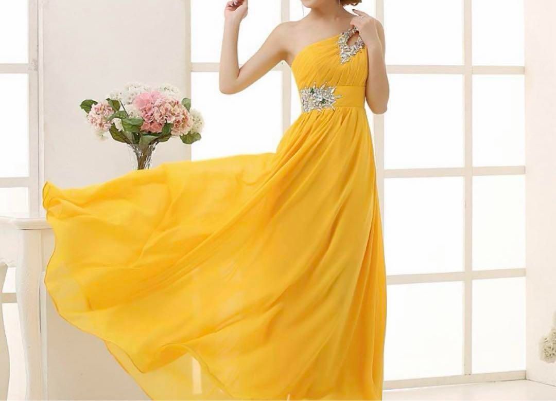 ビジューがオシャレなワンショルダー イブニングドレス?.? - メルカリ