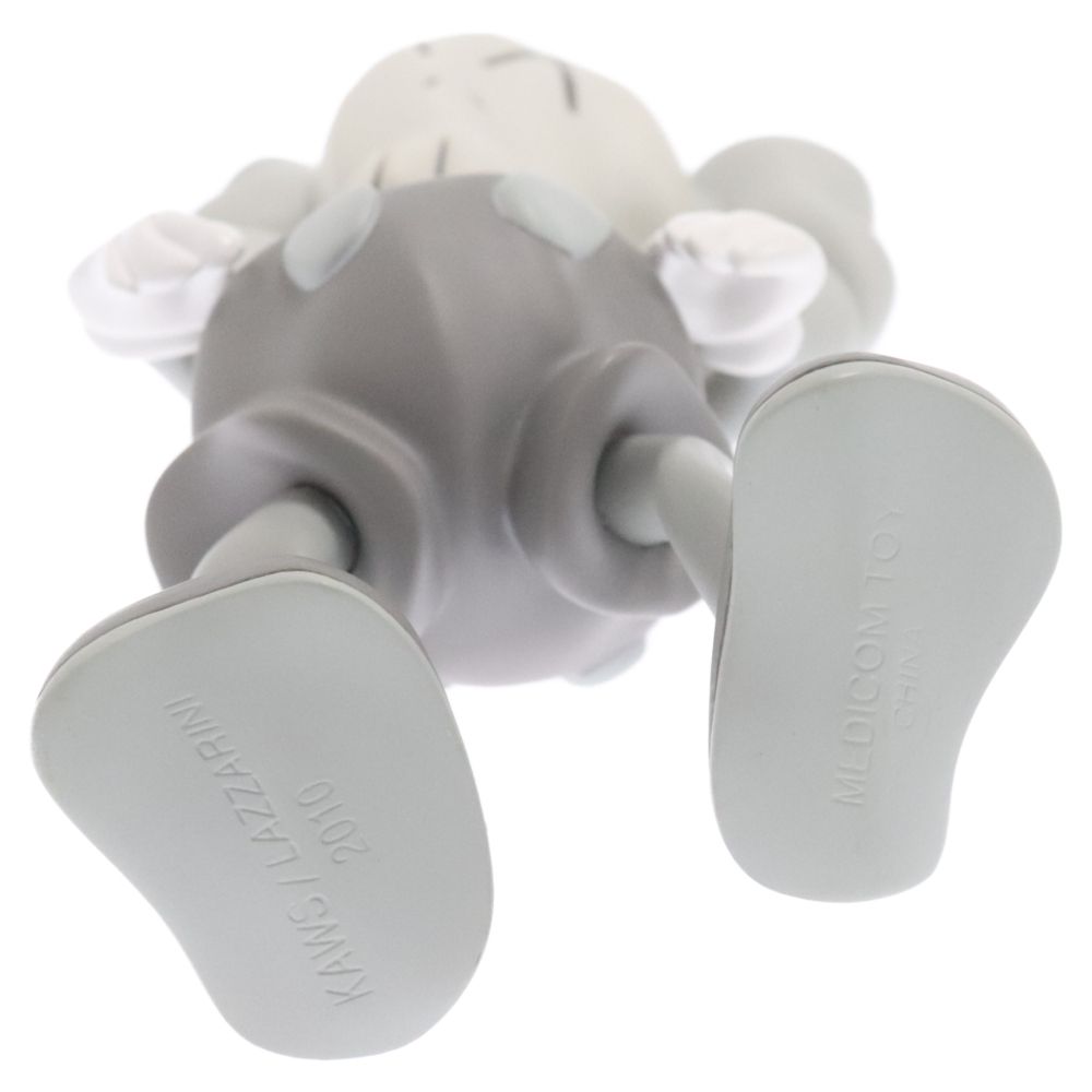 MEDICOM TOY - MEDICOM TOY メディコムトイ × Original Fake × KAWS COMPANION ROBERT LAZZARINI メディコムトイ カウズ コンパニオン ロバートラザーニ フィギュア 人形 グレー AWESOME by BRING原宿 | 【アイテム詳細】