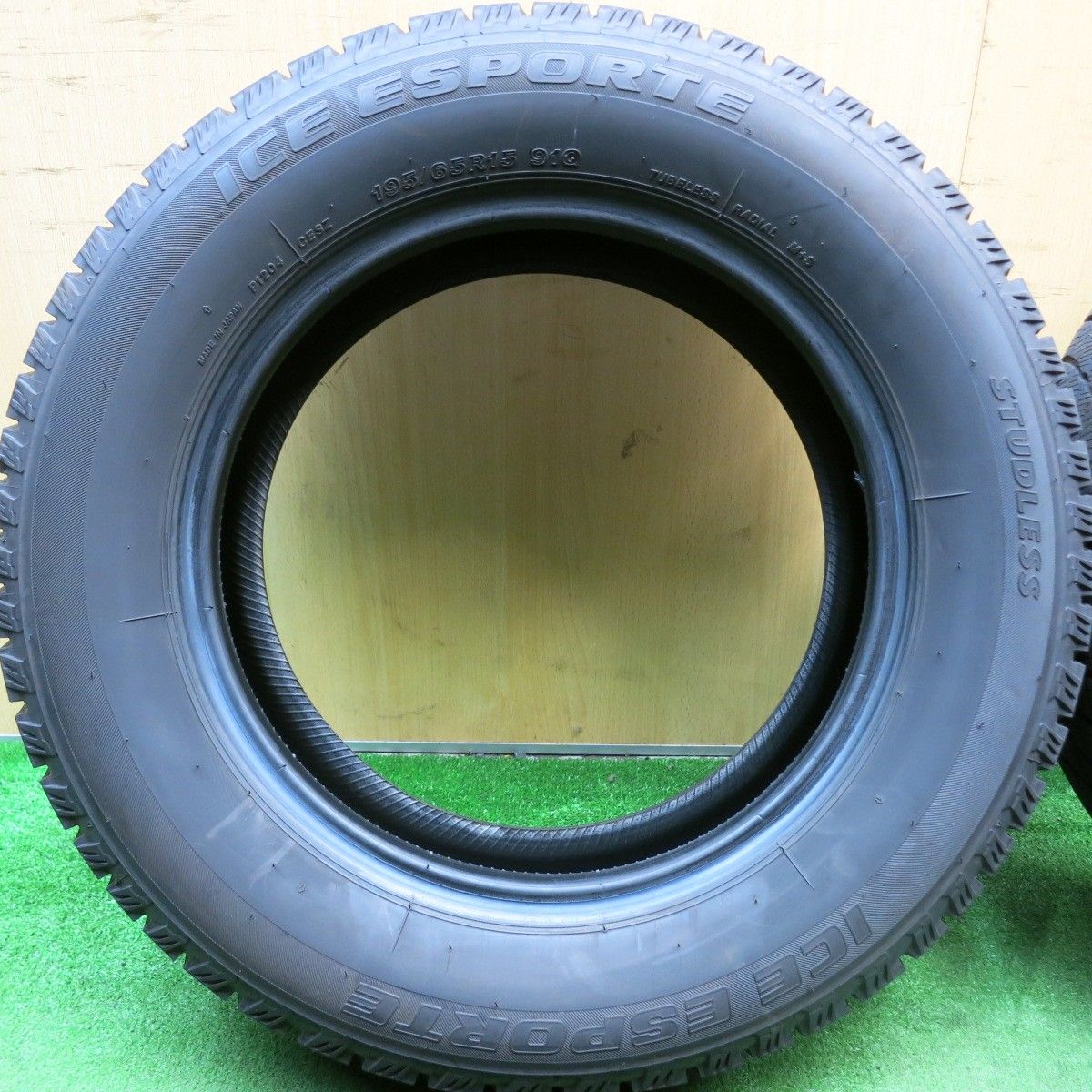ブリヂストン スタッドレスタイヤ　バリ溝195/65R15 ノア ヴォクシー等 バリ溝】ブリヂストン ブリザック VRX3 195/65R15 4本セット