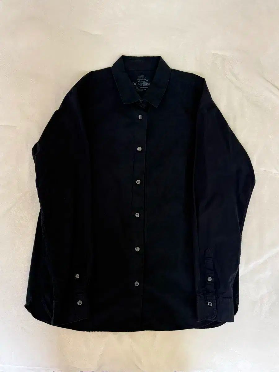 無印良品 黒 シャツ