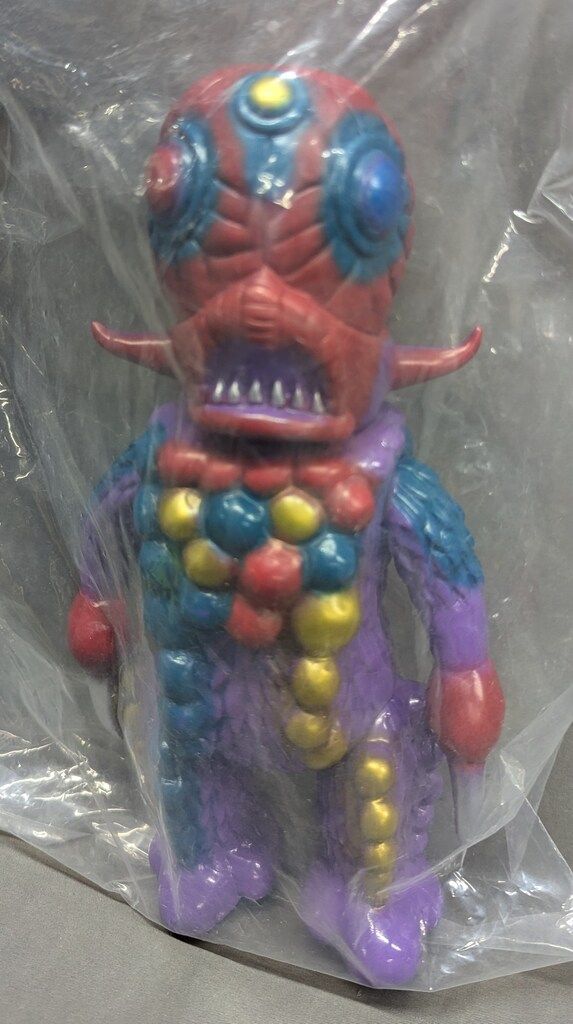 メディコムトイ|マーミット 怪獣天国 信号超獣シグナリオン 紫成型 YUZUMIYA_COM