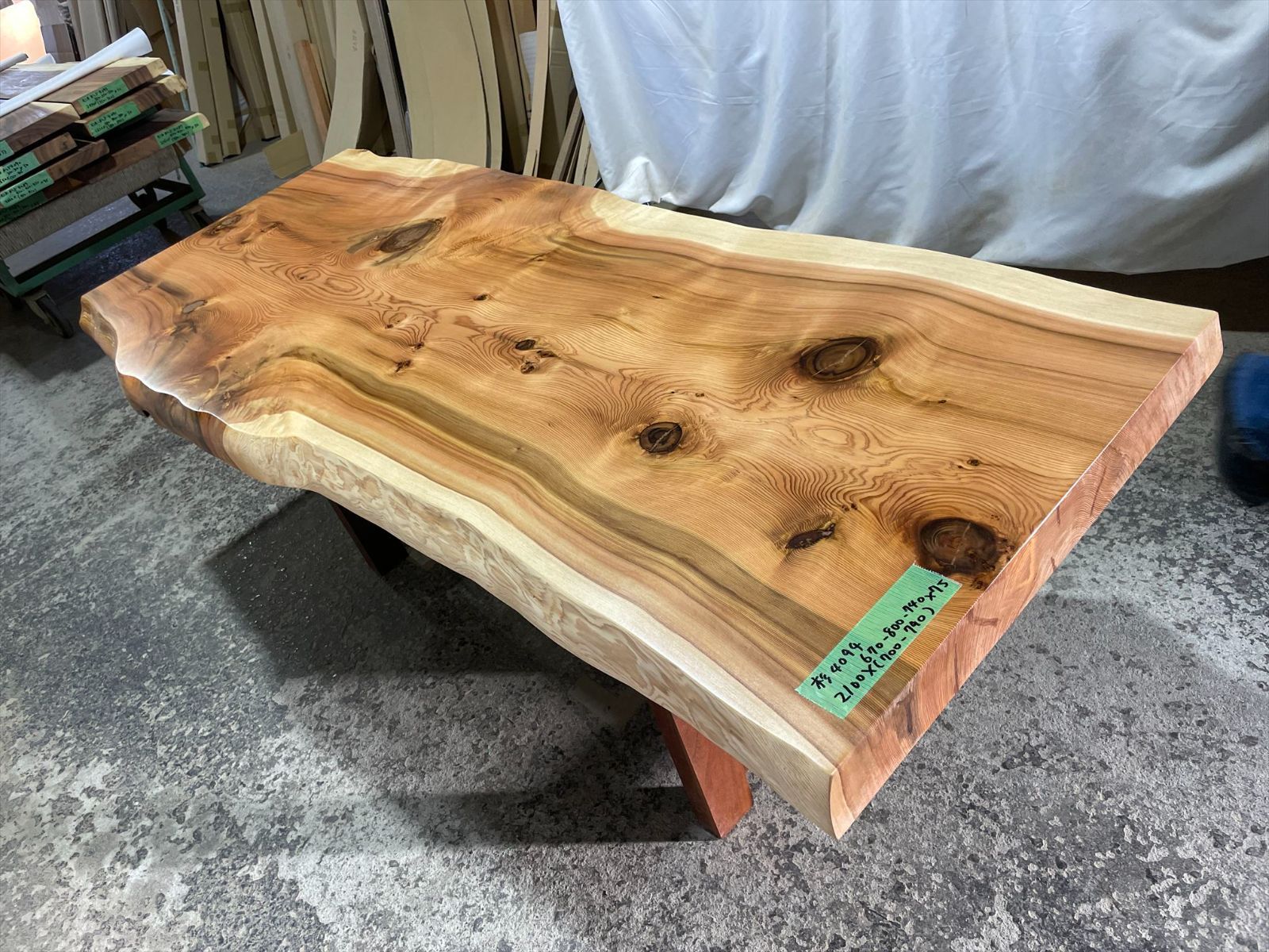【TS様専用】杉4094　セラウッド仕上げ　一枚板　2100x670-800-740x50mm　乾燥材　センターテーブル　ダイニングテーブル　ウレタン塗装　セラウッド塗装　テーブル板