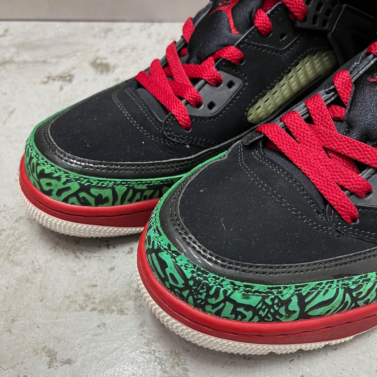 NIKE JORDAN SPIZIKE BLACK/VARSITY RED ナイキ ジョーダン