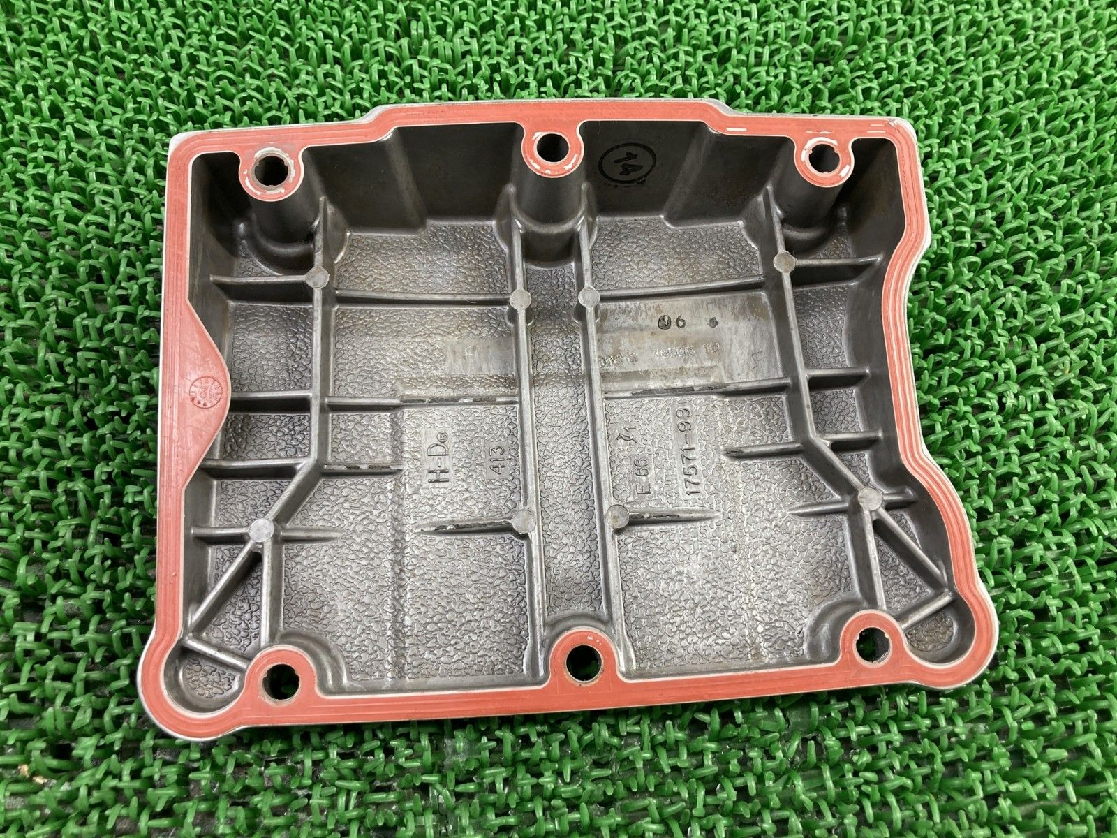 FLSTFB1580 エンジンカバー 17571-99 ハーレー 純正 バイク 部品