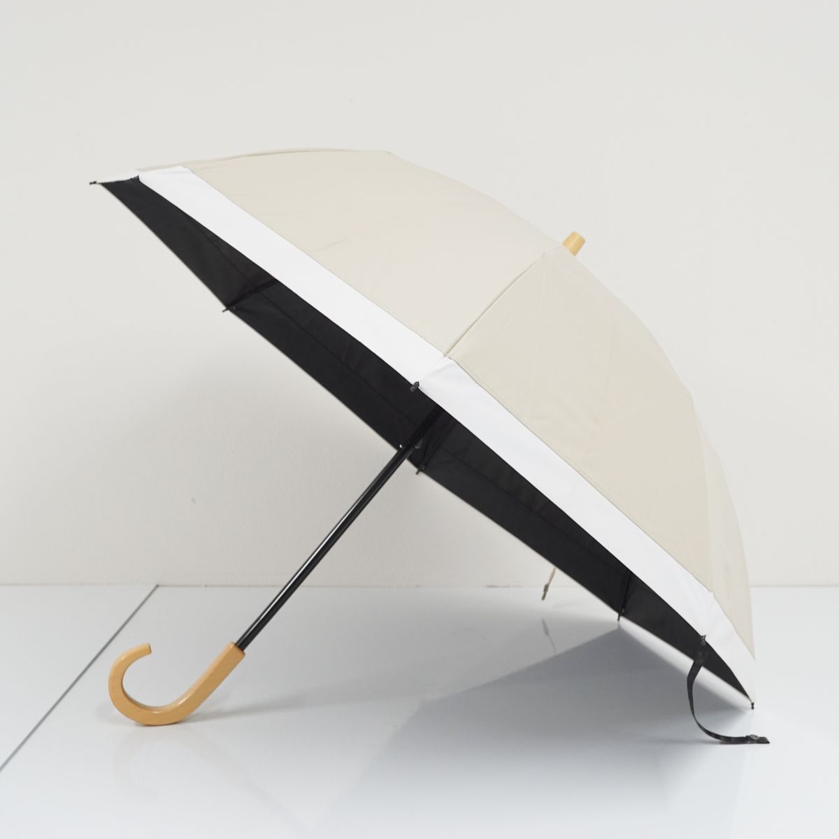 サンバリア100 完全遮光折日傘 USED品 2段折 コンビ ベージュ UV 遮熱 