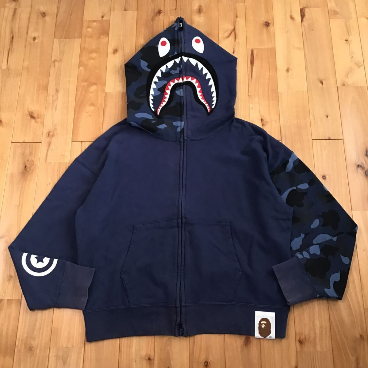 Giant shark full zip hoodie Mサイズ a bathing ape BAPE Blue camo シャーク パーカー エイプ  ベイプ アベイシングエイプ 迷彩 - メルカリ