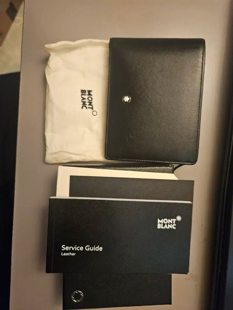 Montblanc モンブラン サルトリアル 6cc 二つ折り財布 付属品完備