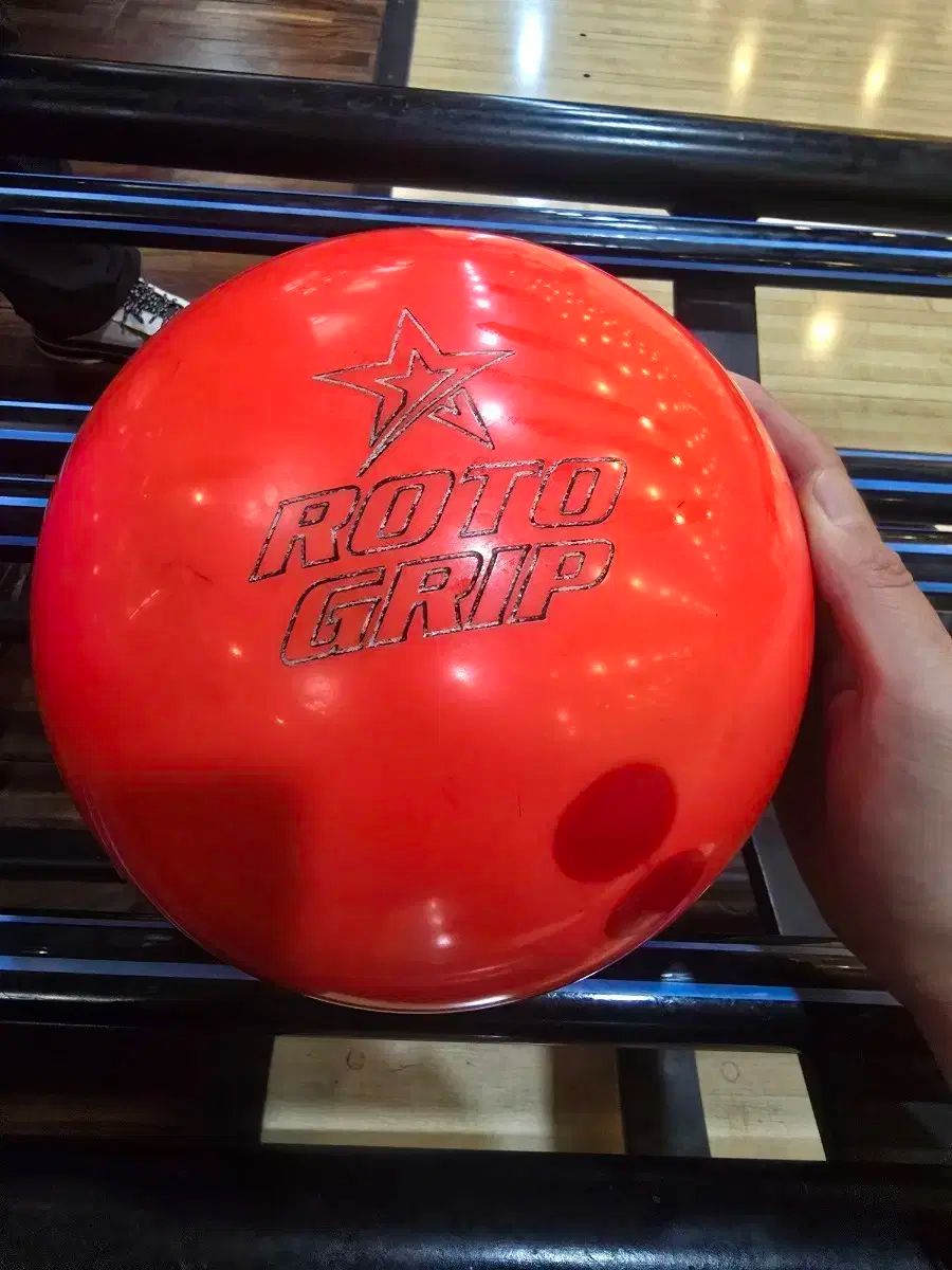ロトグリップ KPOP アイドル ボーリング ボール オレンジ色