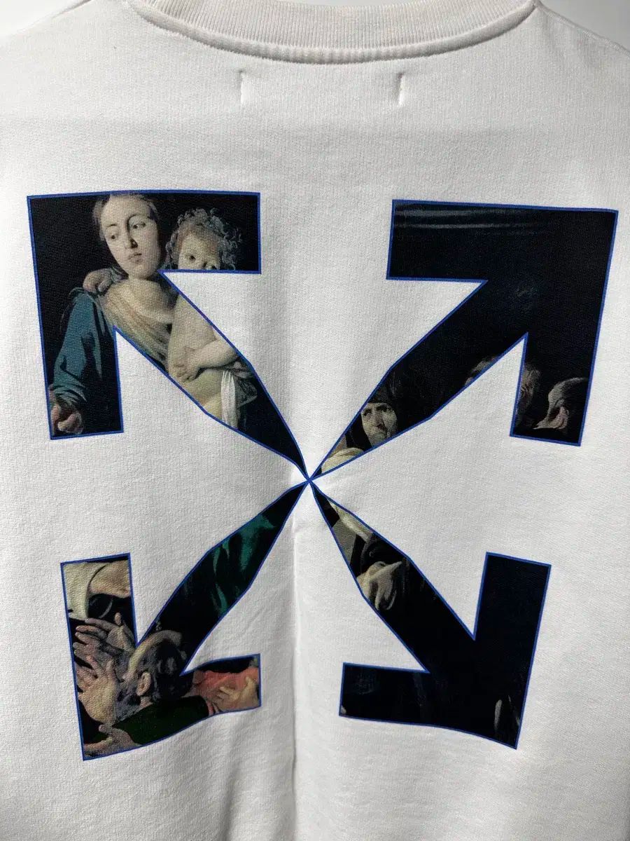 Off-White オフホワイト