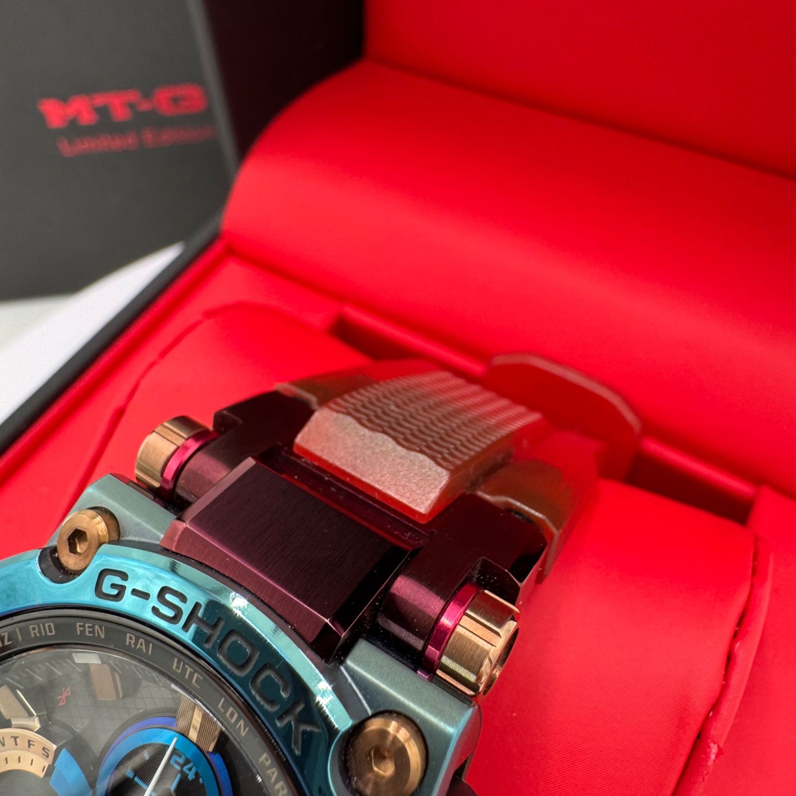 カシオ |G-SHOCK|ジーショック|MTG-B1000VL-4AJR|火山雷|電波ソーラー