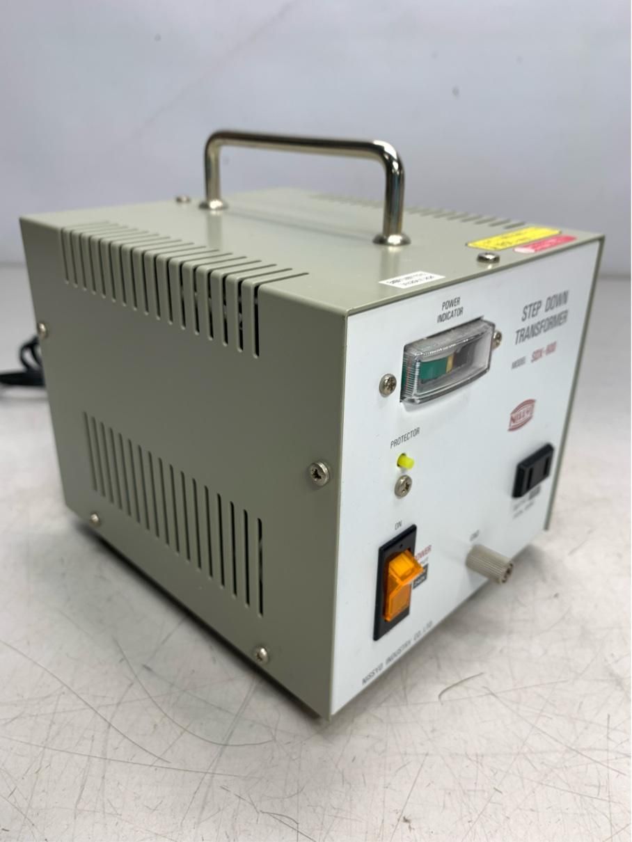 日章工業 変圧器 SDX-600 海外用 (220/240V 600W) Amazon.co.jp｜日章工業 変圧器 海外 AC220/240V→AC100V 600W