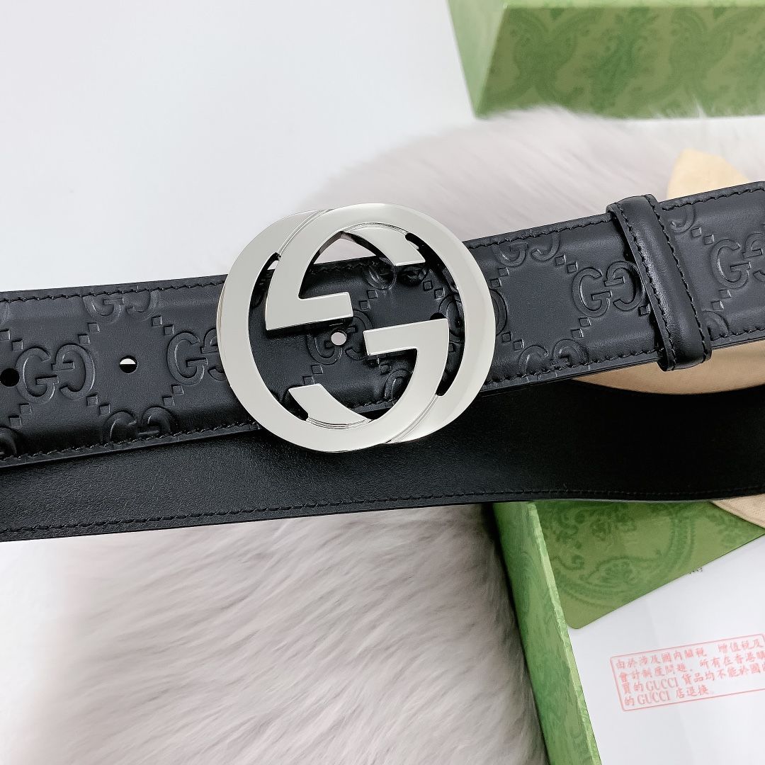 今日WTO】Gucci グッチ クラシックシリーズ ダブル G バックル