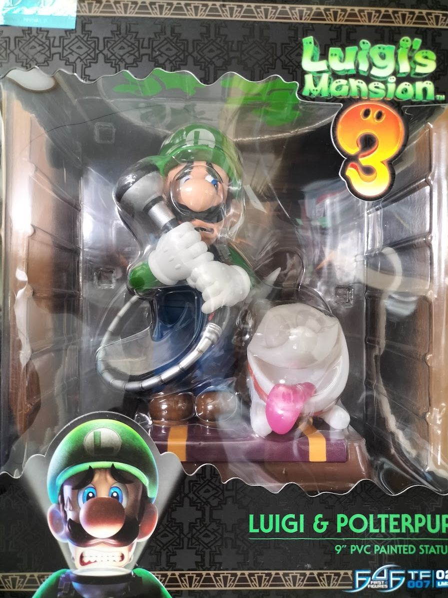 ルイージマンション3 ルイージ 9インチ PVCスタチュー コレクター
