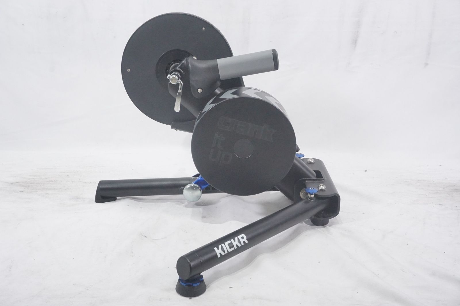 WAHOO/ワフー KICKR CORE WF123 サイクルトレーナー KICKR CORE 2 Smart Trainer | Wahoo Fitness