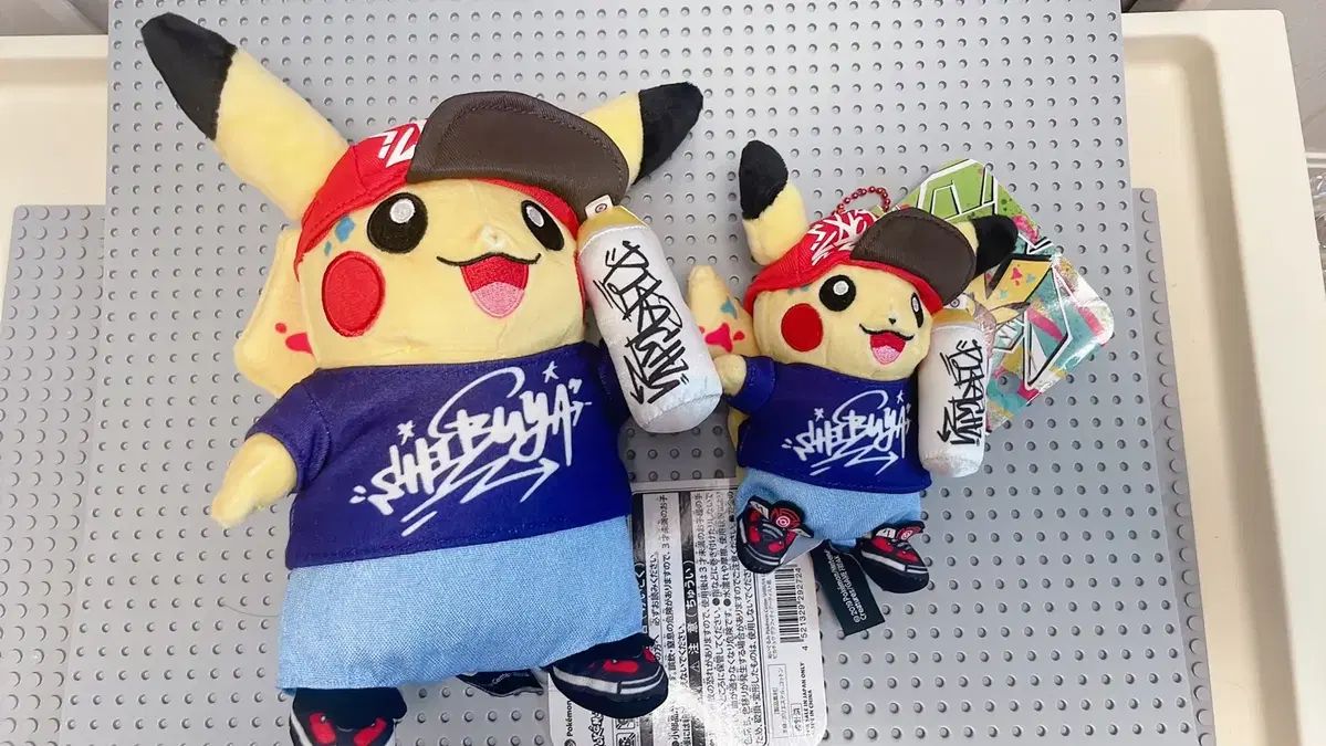 落書き ピカチュウ 中型 キーホルダー セット 新品 - メルカリ