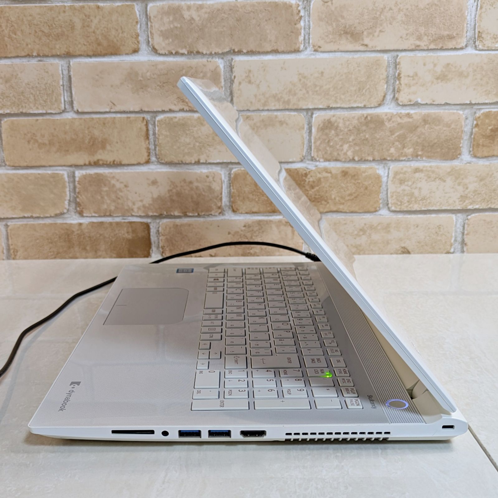 ノートパソコン Windows11/COREi3/SSD256/オフィス付 15.6インチ 第5