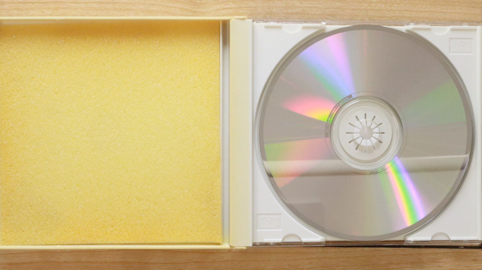 希少　佐野元春 20周年記念LIVE会場限定BOX CDケース 希少 佐野元春 20周年記念LIVE会場限定BOX CDケース - メルカリ