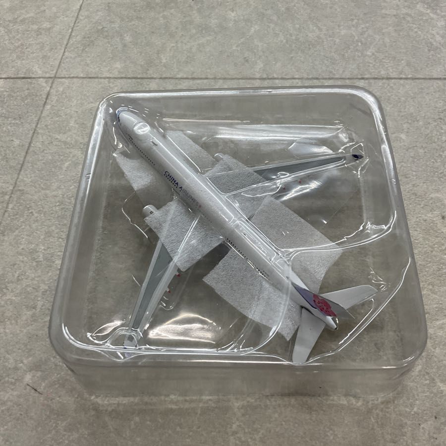 チャイナエアライン エアバスA330-300型機 1/400スケールモデル 中国