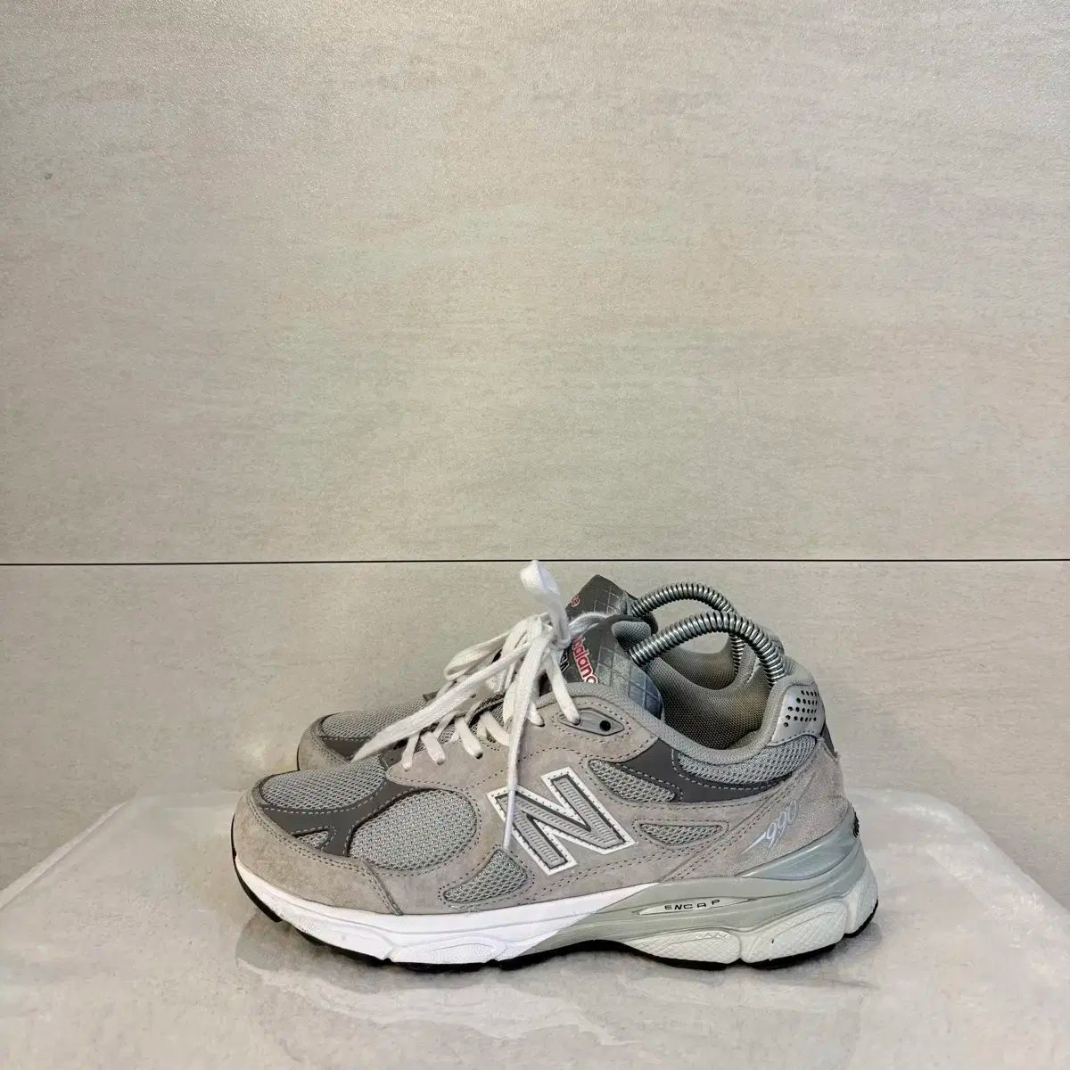 スニーカー 990