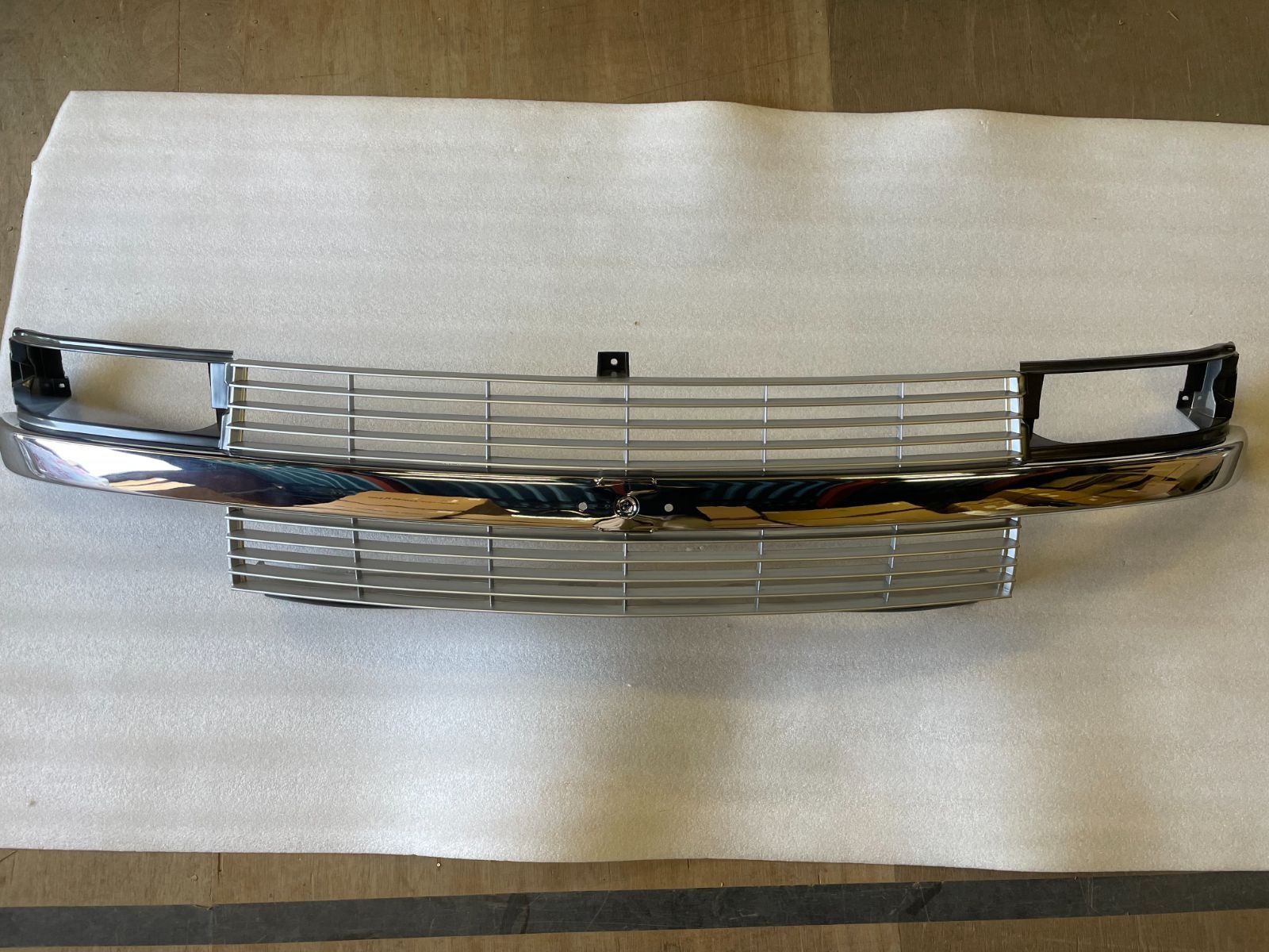 1995-2005y シボレー アストロ フロントグリル アフターパーツ キズ有り④