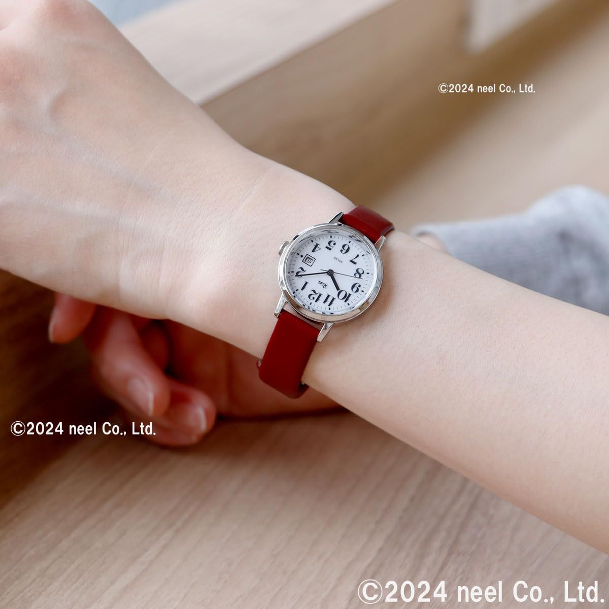 AKQD 401 レディスソーラー レディース リキ 腕時計 シルバー×ピンクゴールド セイコーウオッチ