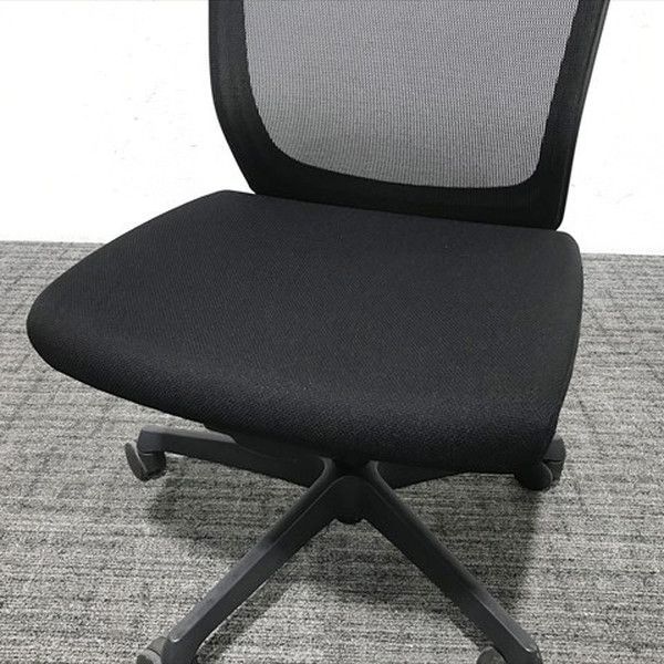 エスクード ハイバック メッシュ オフィスチェア オカムラ ブラック MARWIL-DEMENAGEMENTS_CH