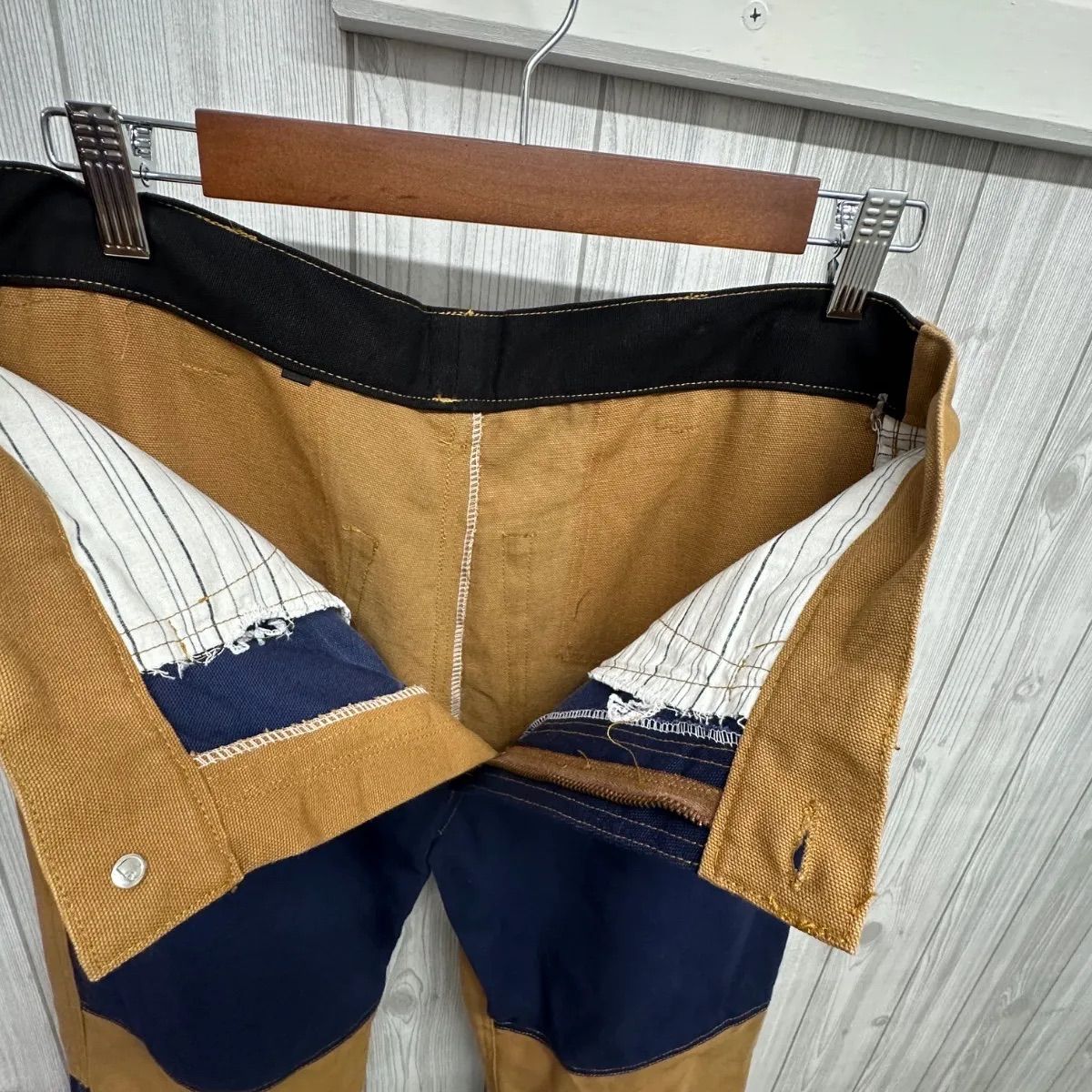 carhartt カーハート リメイクパンツ W34 - メルカリ