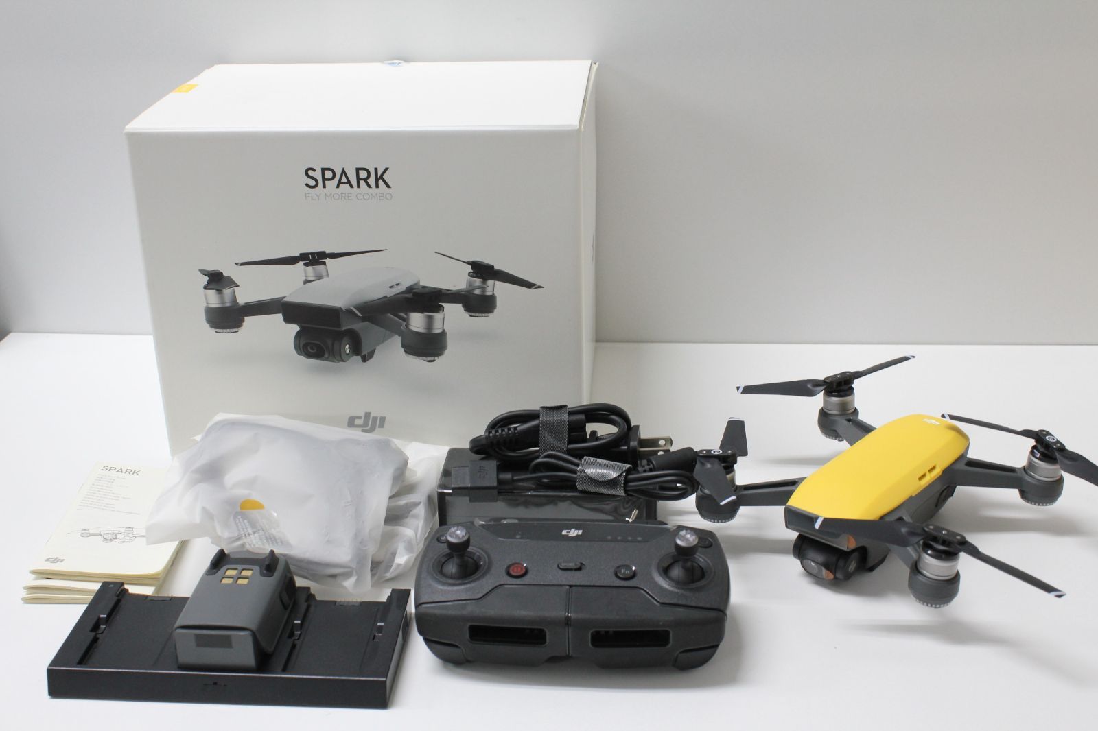 現状品】DJI/Spark/Fly More コンボ/ドローン ④ - メルカリ