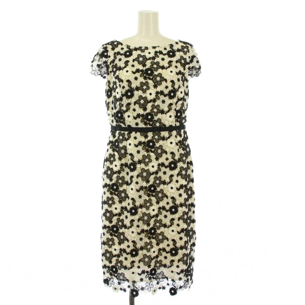 トッカ TOCCA タイトワンピース ひざ丈 半袖 クルーネック 花柄 刺繍 バイカラー 4 黒 ブラック 白 ホワイト |BB