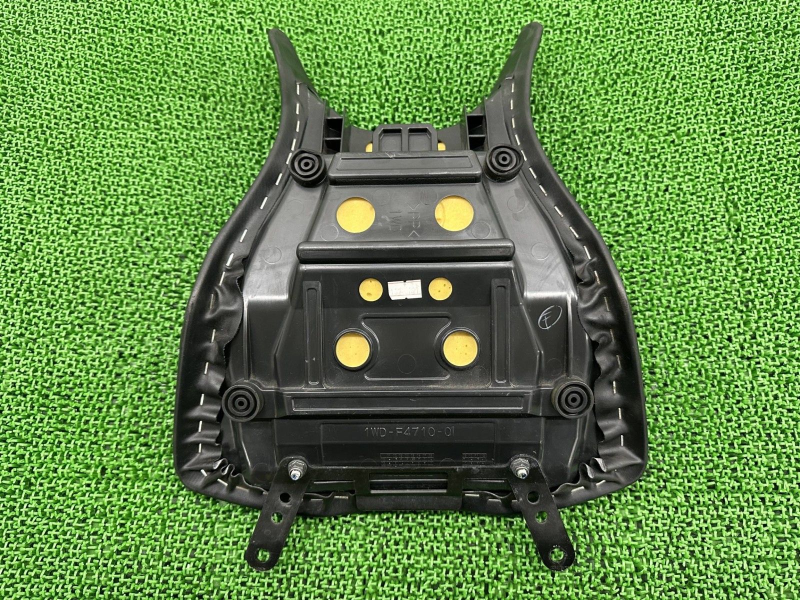 【正規取扱店】 YZF-R25 フロントシート 1WD ヤマハ 純正 バイク 部品 RG10J YZFR25 メインシート 破れ無し ノーマル 車検 Genuine pK