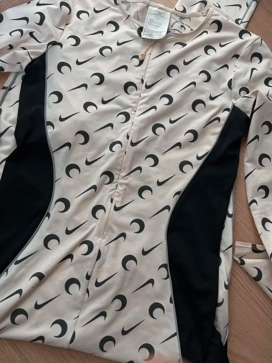 NIKE Marine serre ボディスーツ Marine Serre X Nike jumpsuit reflective with flash | Depop