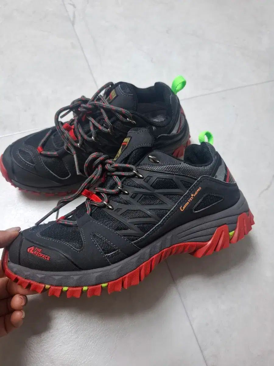 ザ レッドフェイス 登山靴 250