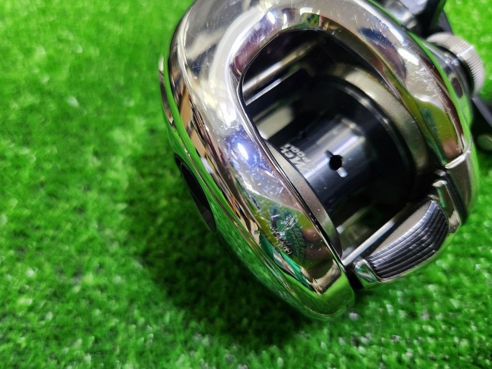 シマノ 19アンタレス 右ハンドル シマノ（SHIMANO） 19アンタレス RIGHT 右ハンドル 淡水専用ベイト