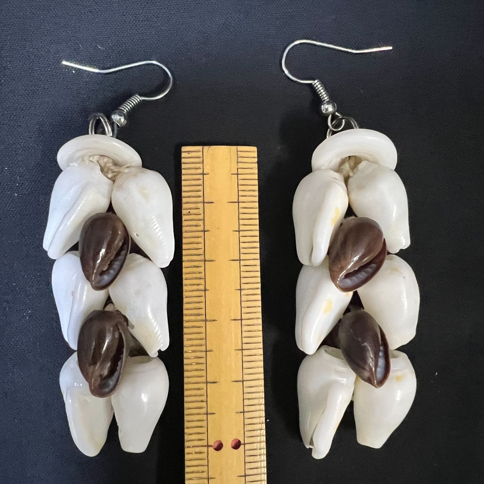 ニイハウシェル：アリレア＆ポレホ・ピアス - メルカリ