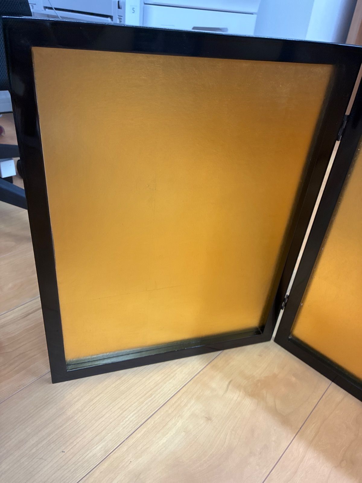 上三枚折屏風 金屏風