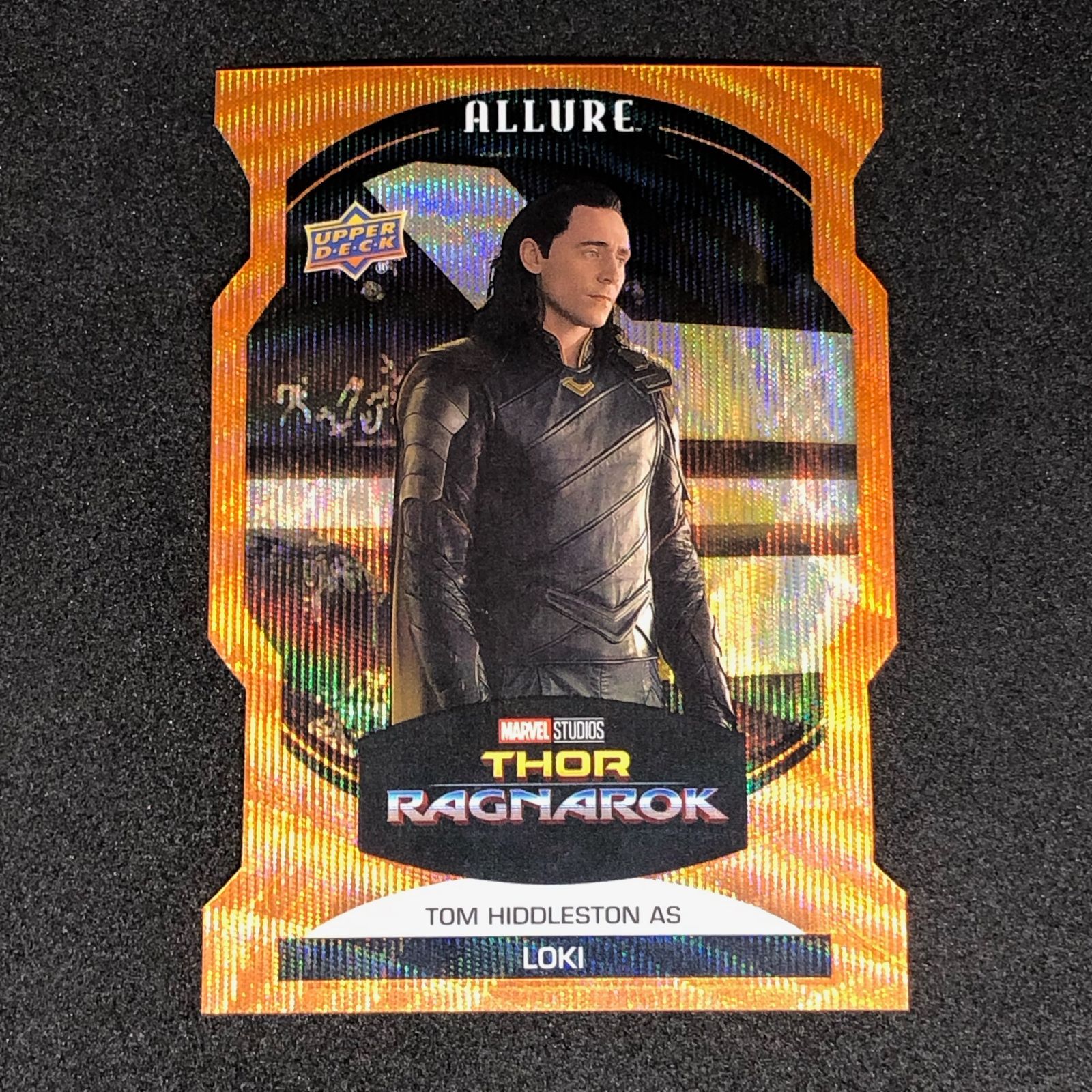 MARVEL upperdeckトム・ヒドルストン サインカード Upper Deck MARVEL upperdeckトム・ヒドルストン サインカード Upper Deck