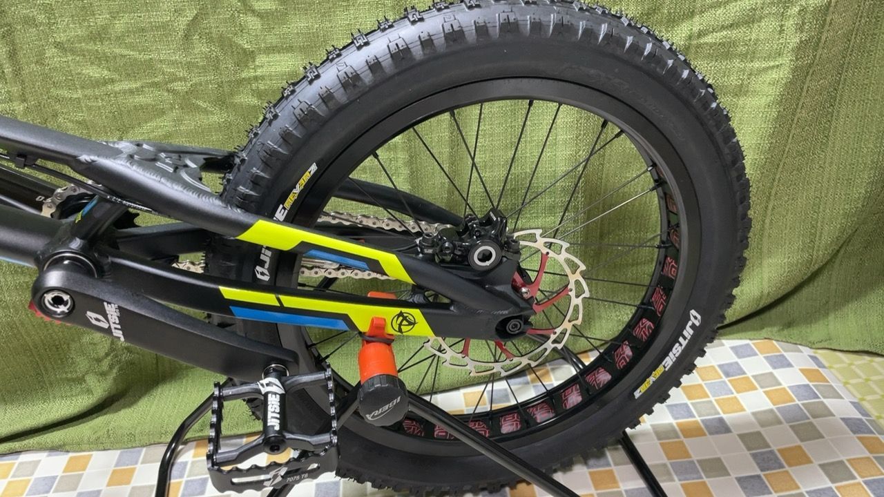 バイクトライアル 完成車（カスタマイズ新品）20インチ 20ｲﾝﾁ
