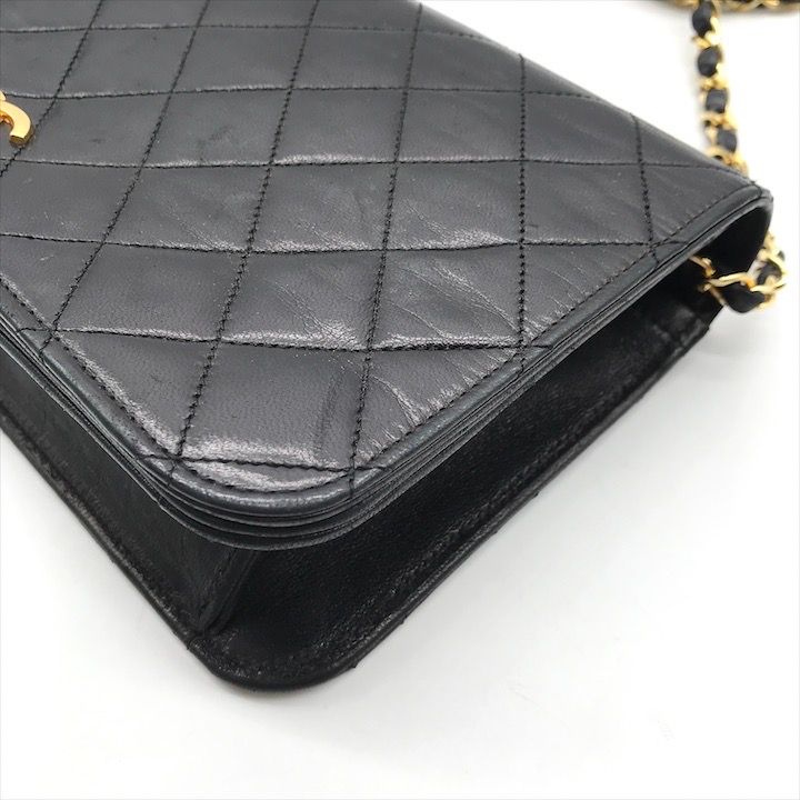美品 CHANEL シャネル ココマーク プッシュロック マトラッセ  
